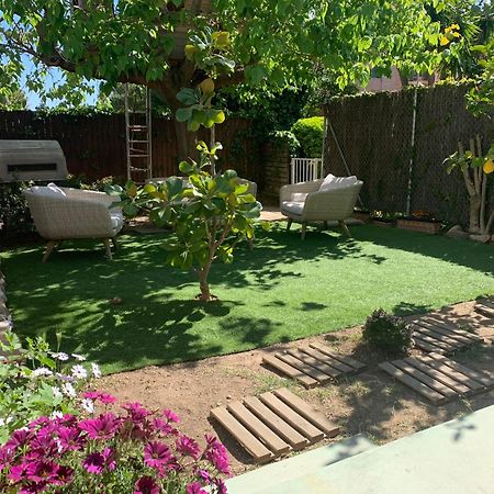 Lemon Tree Guest House Tiana Ngoại thất bức ảnh